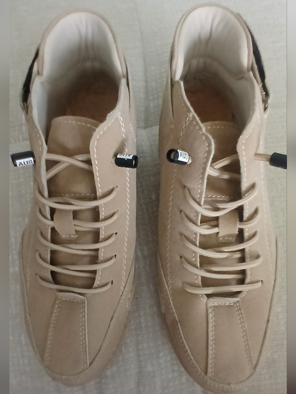 L Deck High Top Casual Sneakers Women’s Sz 7 Chukka Booties Designed